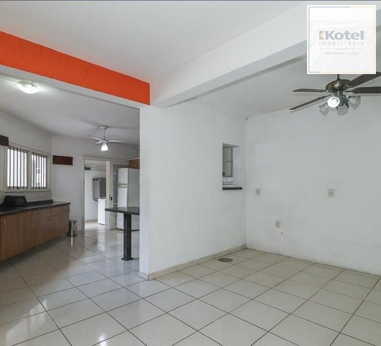 Maravilhosa Residência em condomínio com 4 dormitórios sendo 1 suíte. — foto 5