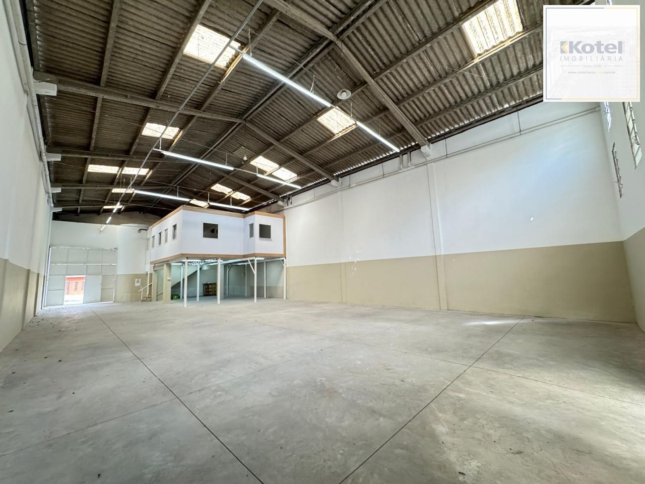 Oportunidade-Pavilhão Reformado na Vila Nova,100m da Av. Vicente Monteggia-500m² — foto 3