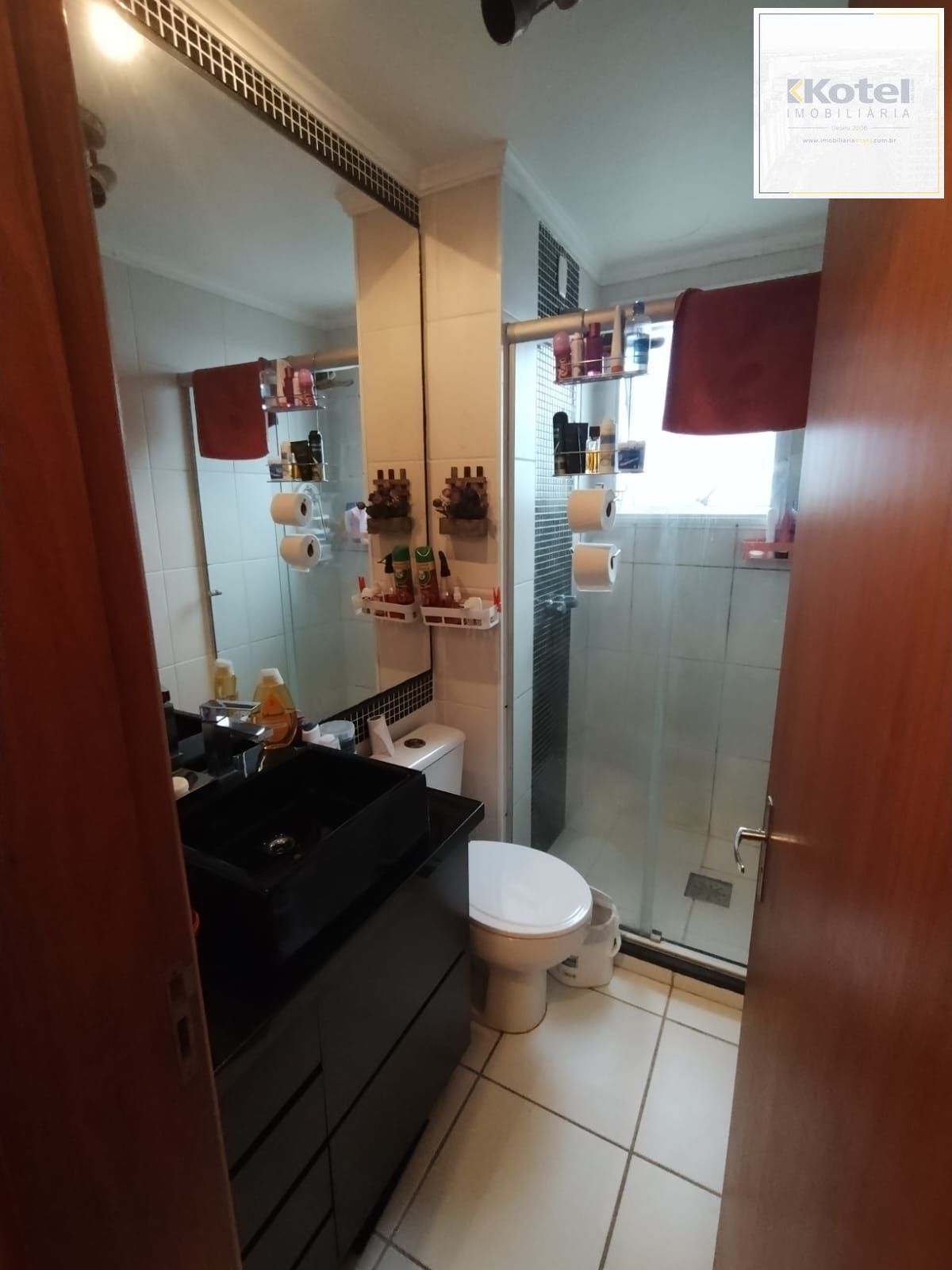 Apartamento 02 quartos, churrasqueira, 01 vaga coberta, bairro Camaquã. — foto 5
