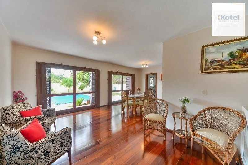 Casa à venda com 280m² | 3 dormitórios | 1 suíte | 2 vagas | Ipanema – Porto Alegre — foto 4