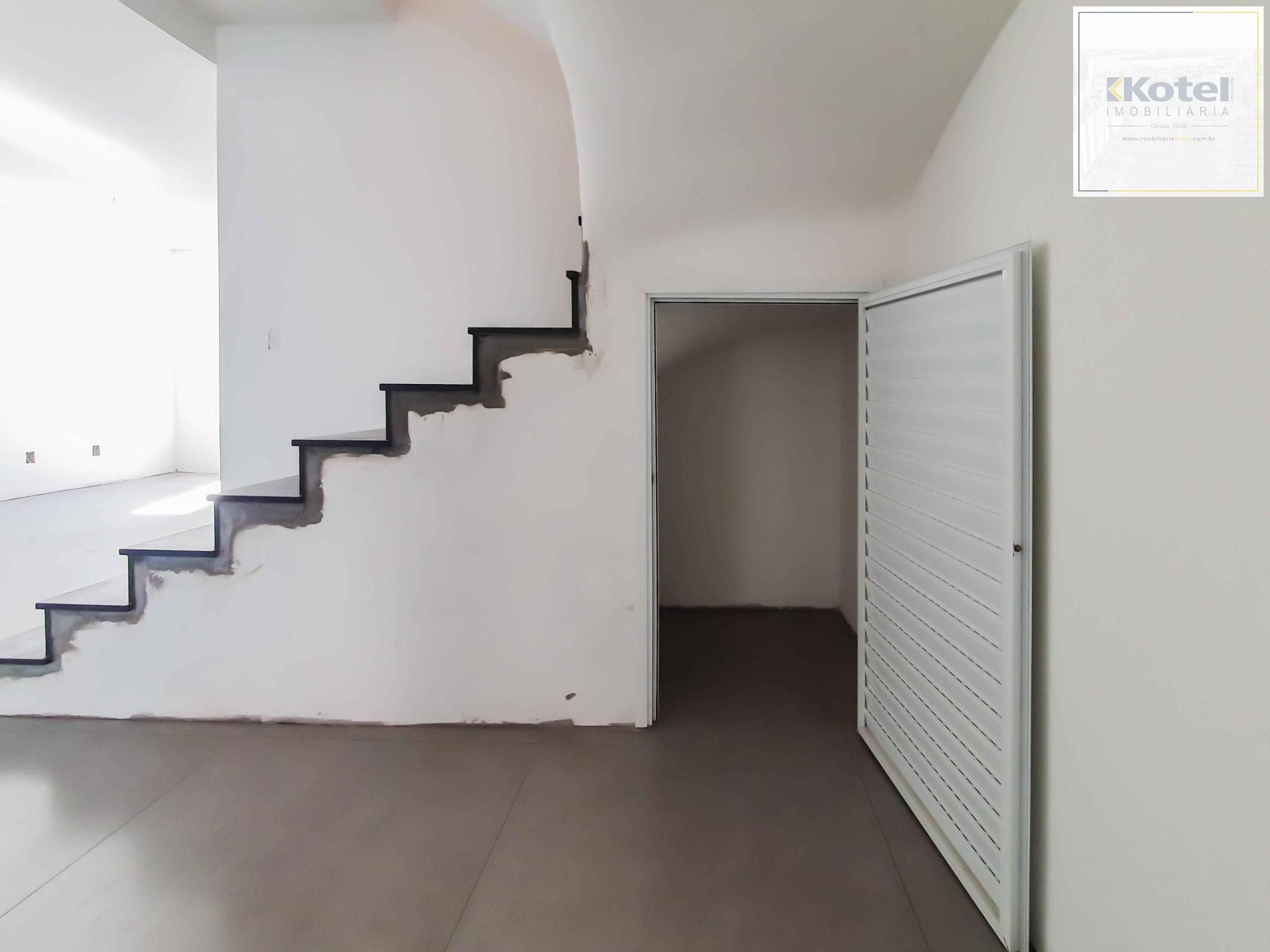 Casa em condomínio 4 D, sendo 1 dormitório, 168 m², garagem coberta — foto 5