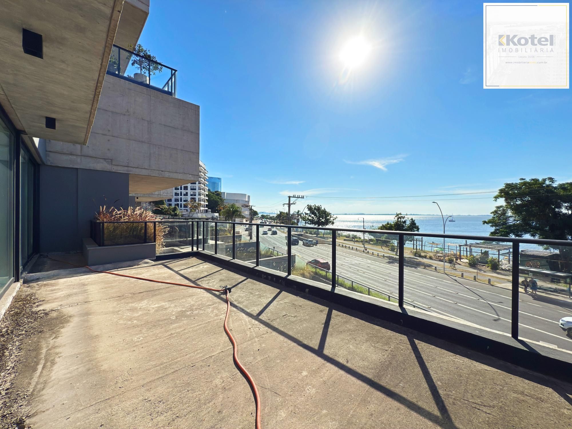 Belíssimo apartamento com projeto diferenciado e vista deslumbrante para o pôr do sol. — foto 2