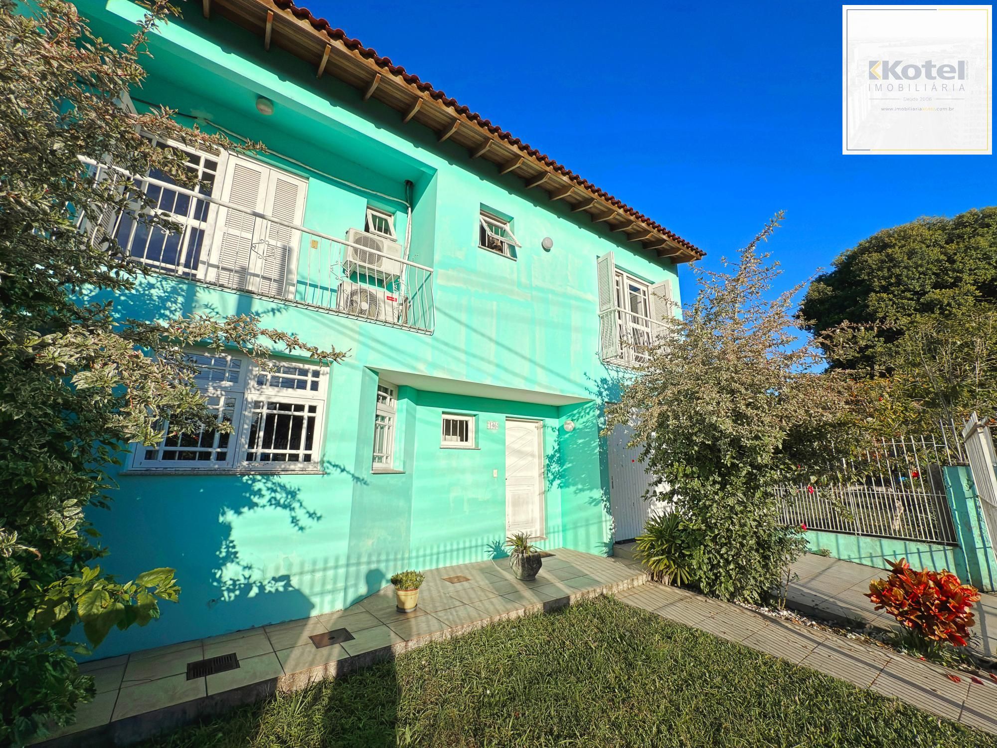 Residência com 4 Dormitório(s) Bairro Vila Nova