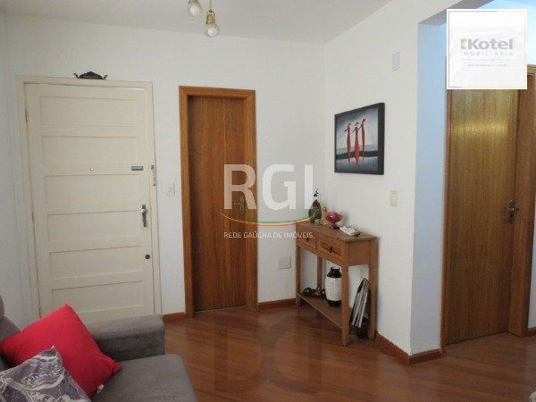 Excelente Residência em condomínio no Bairro Santo Antônio, com 3 dormitórios.
