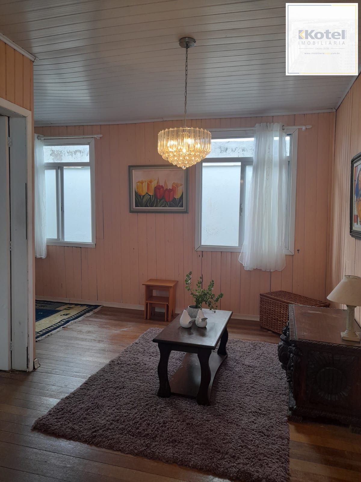 Casa mista, 4 dormitórios, sendo 1 suíte. — foto 3