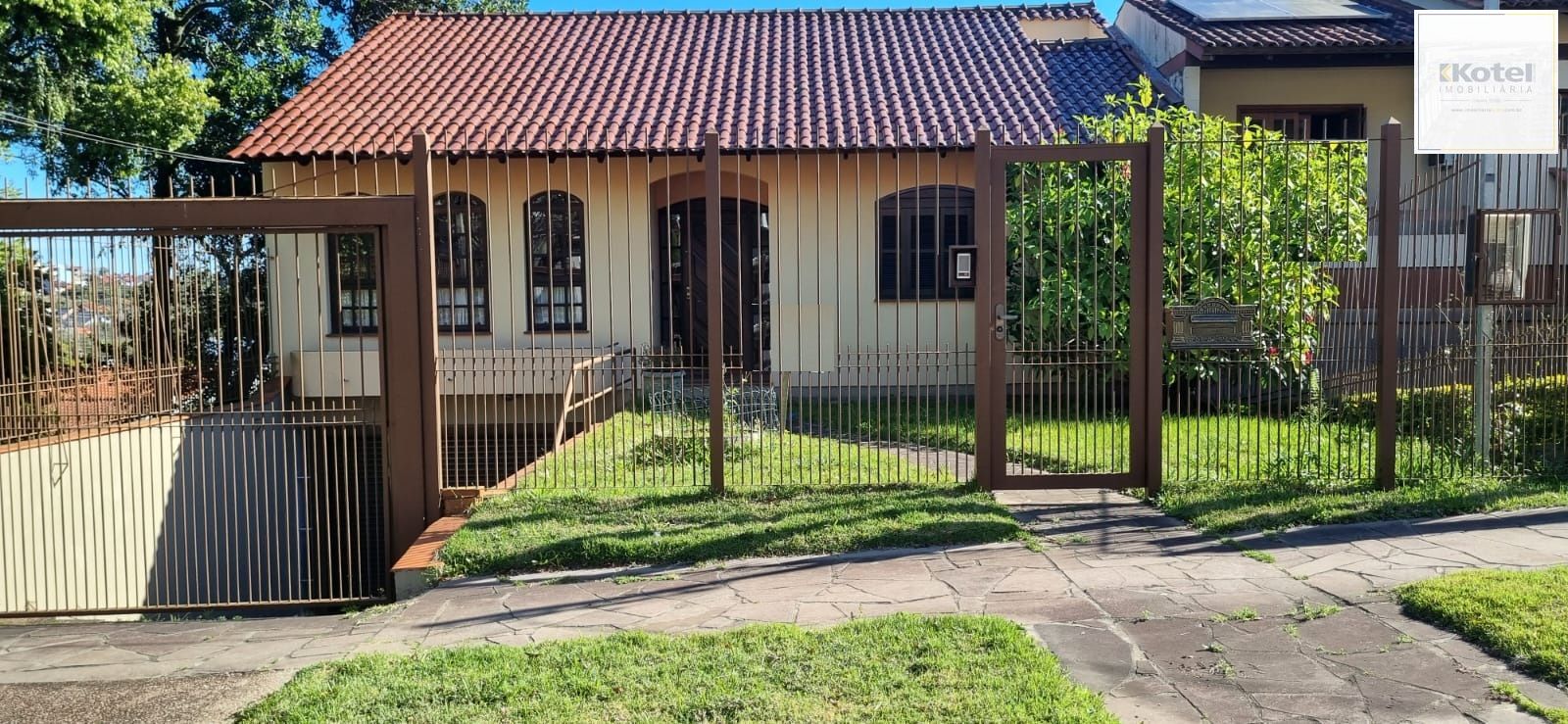 Ótima Residência com 3 dormitórios sendo 1suíte, no Bairro Ipanema. — foto 3