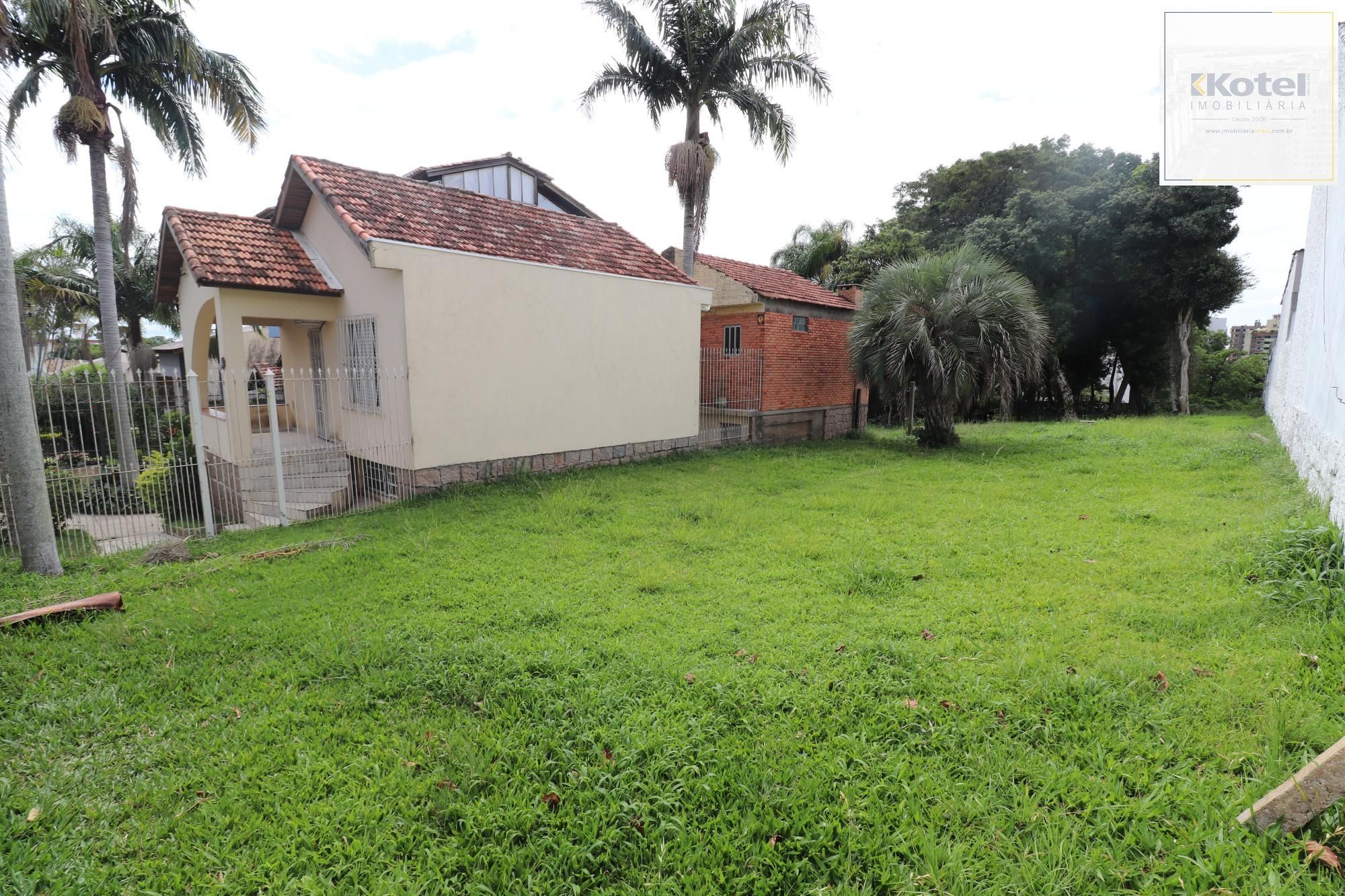 Excelente terreno plano, medindo 10,50 metros de testada por 61,6 metros de comprimento, totalizando 646,8m2. — foto 4