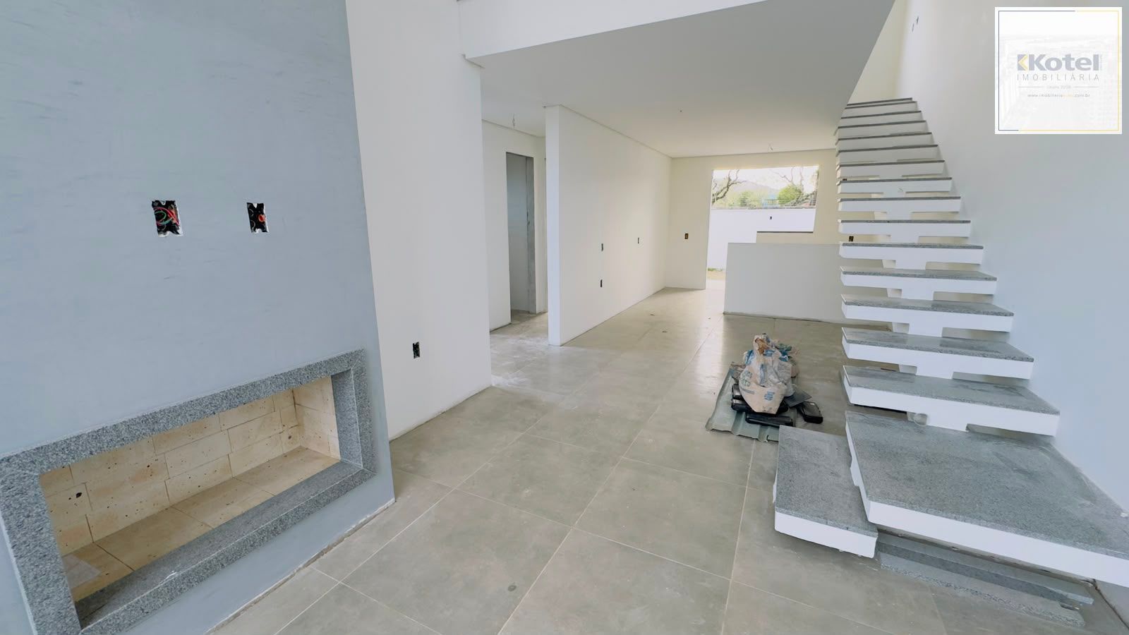 Casa em Condomínio 3 dormitórios no Bairro Hípica. — foto 2