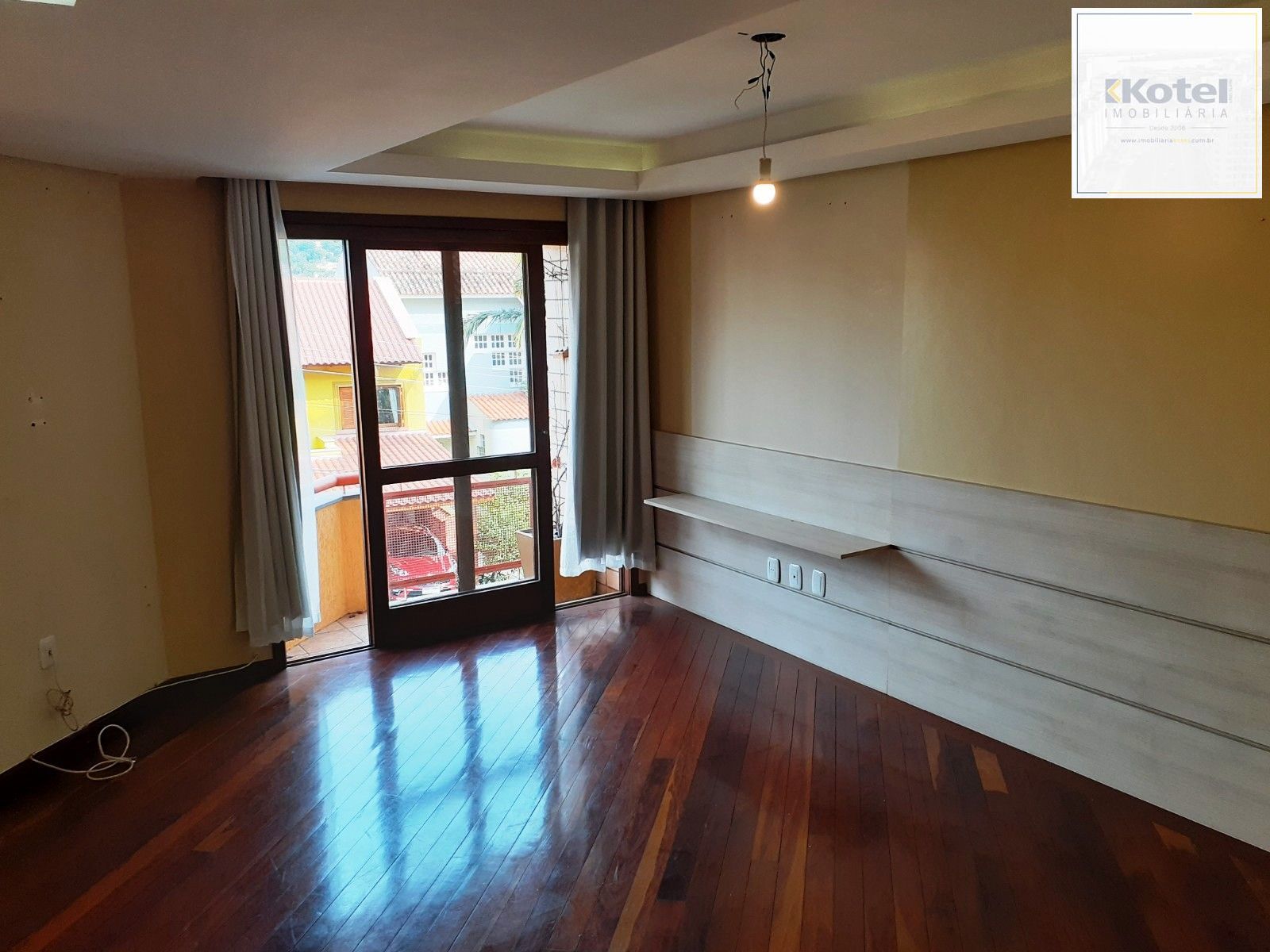 Casa de Condomínio 3 quartos à venda, 160m², Nonoai - Porto Alegre