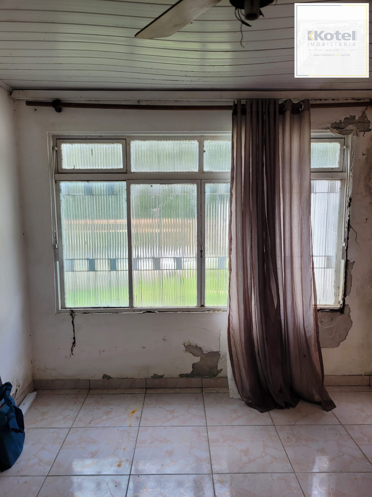 Casa com 2 dormitórios, Bairro Espirito Santo.