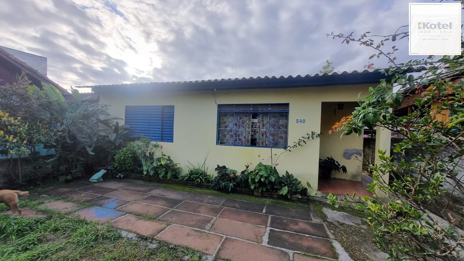 Casa no bairro Partenon, com 2 dormitórios. — foto 5