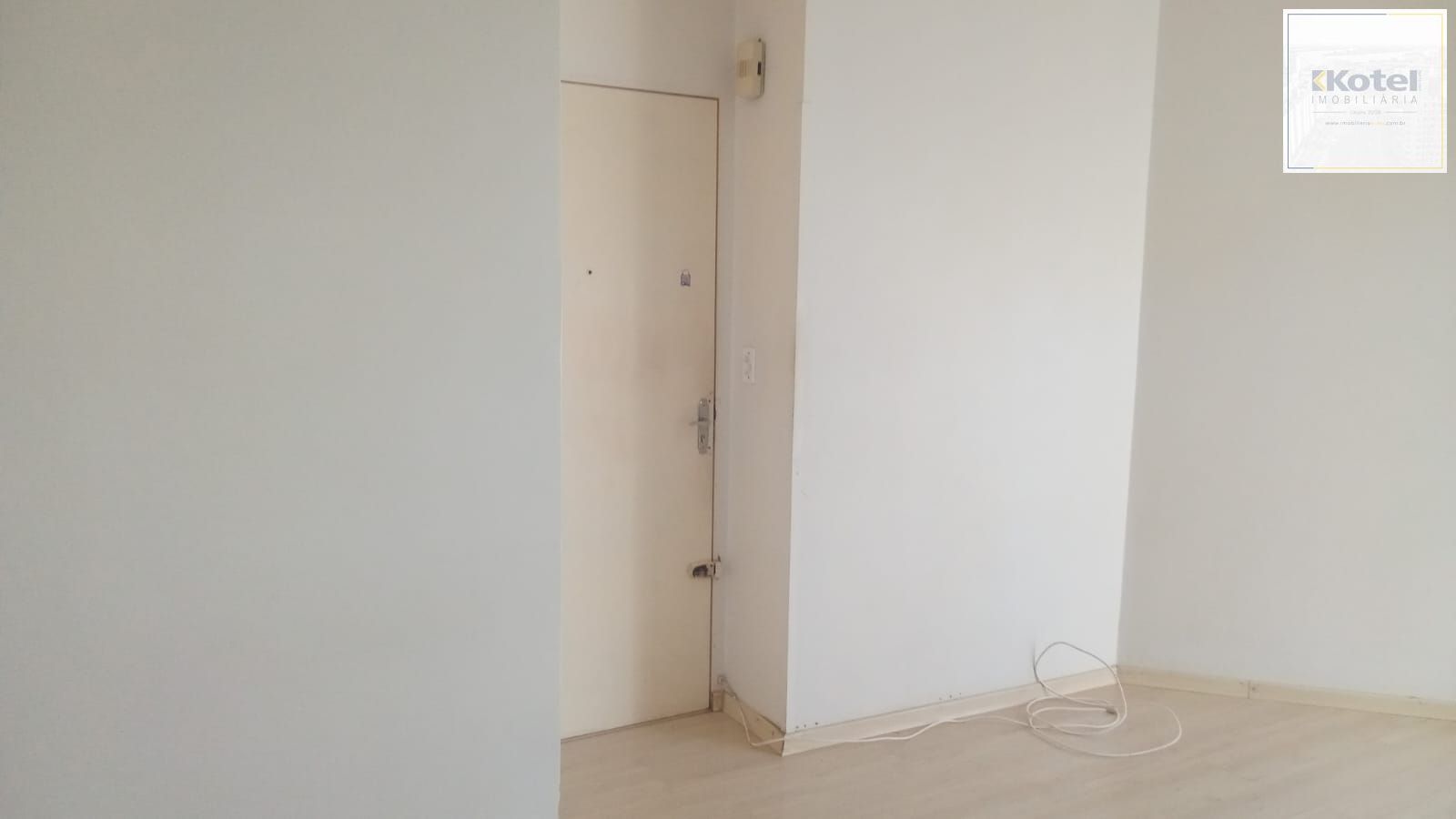 Apartamento no Bairro Cristal com 2 dormitórios. — foto 5