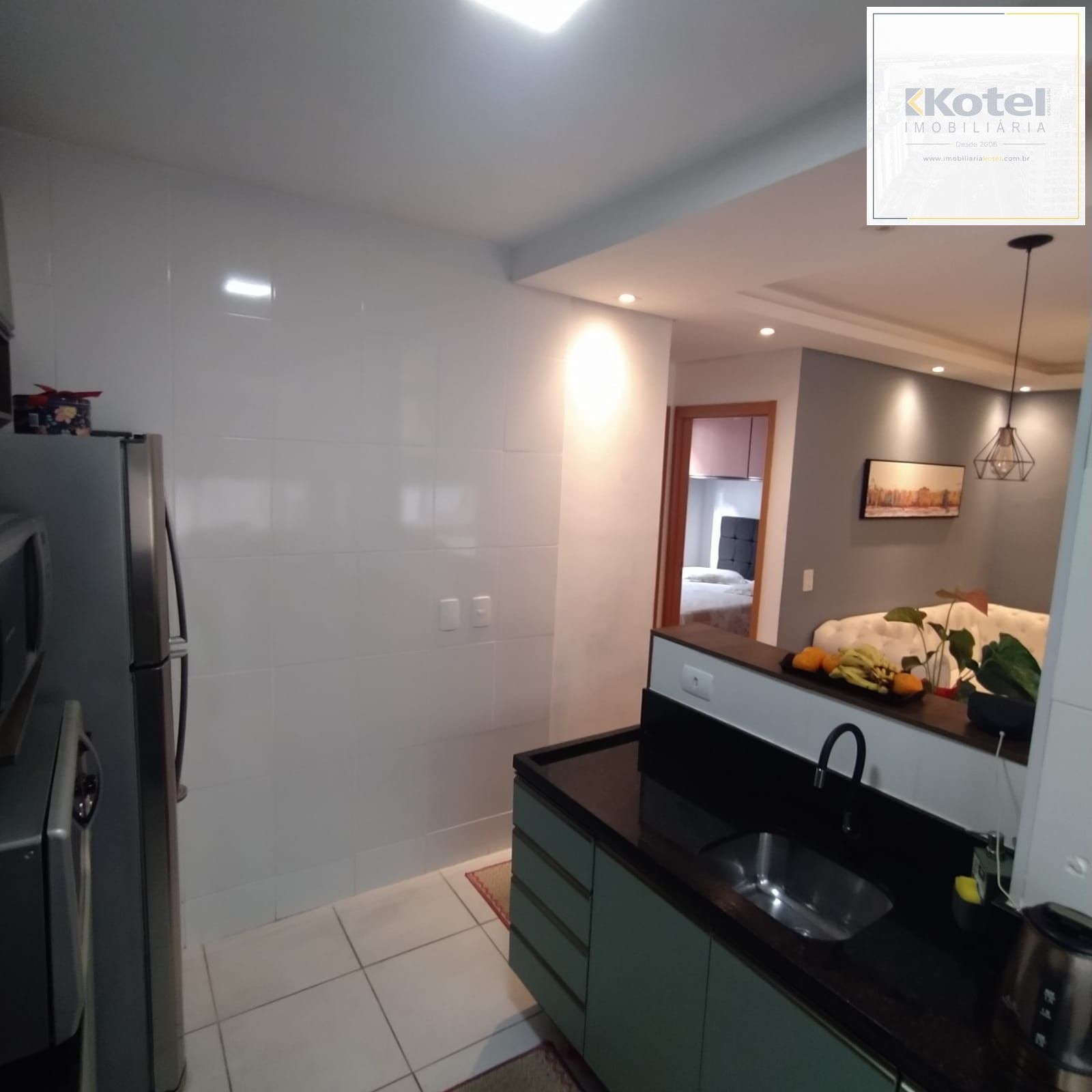 Apartamento de 2 dormitórios, mobiliado, com vaga exclusiva de estacionamento — foto 5