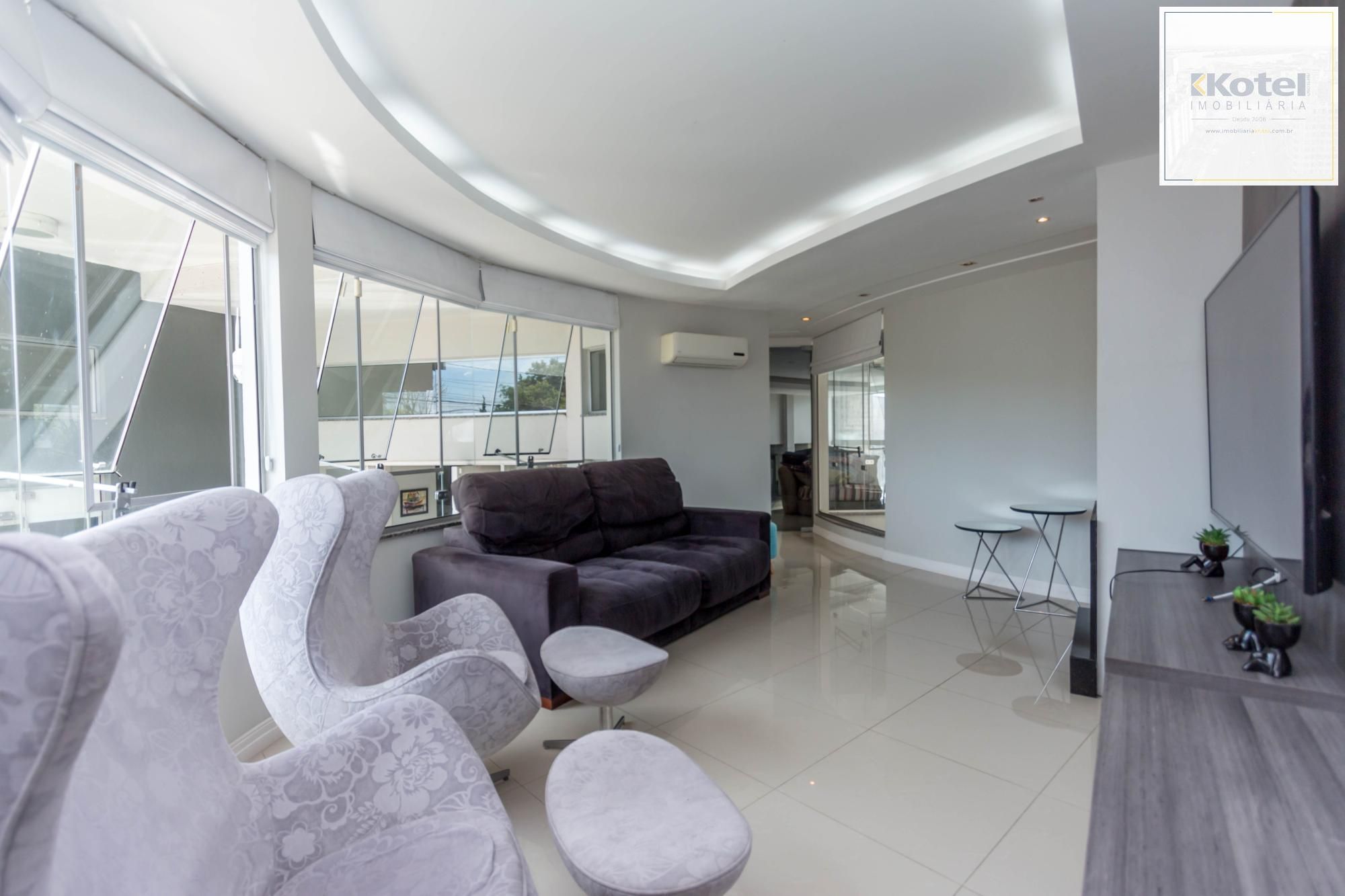 Casa Alto Padrão 3 dormitórios, 2 suítes, 4 banheiros, 4 vagas/box, Bairro Santo Antonio em Porto Alegre RS