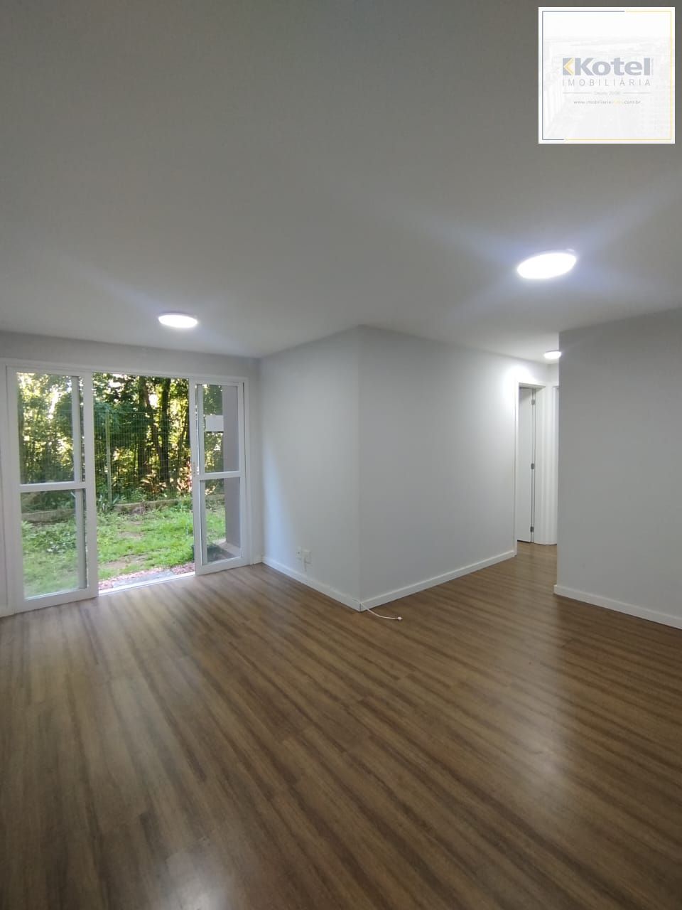 Um pedacinho do interior dentro de Porto Alegre - 2dorm com Pátio Gigante
