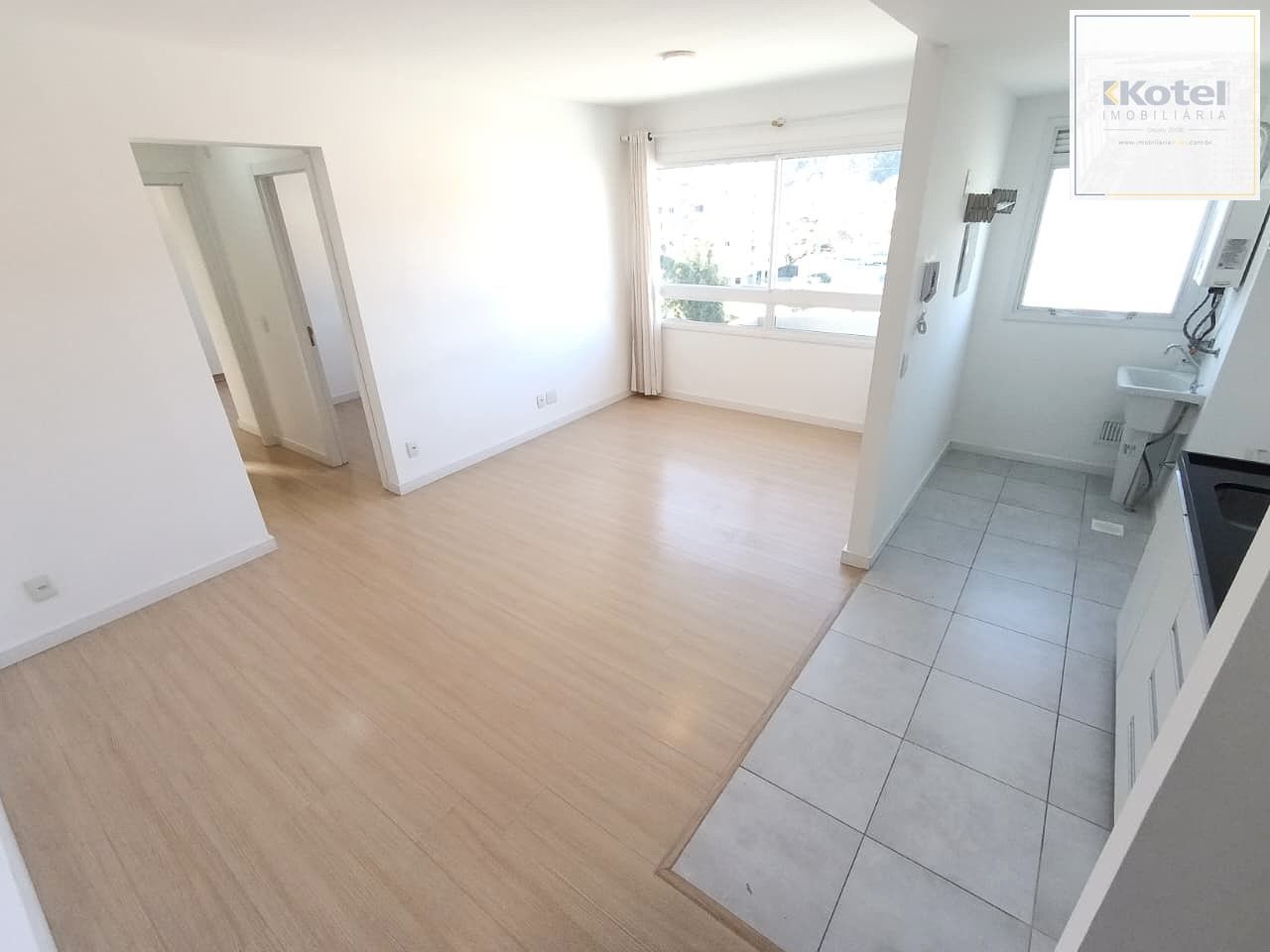 Apartamento 2 dormitórios/quartos, 1 vaga/box, no Bairro Partenon em Porto Alegre RS — foto 2