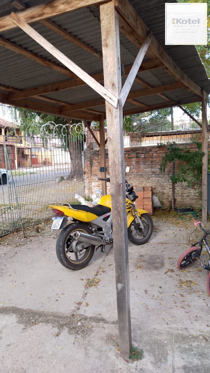 Terreno com 5 casas e 7 Jks/Kitnetes a venda, excelente para investimento, em Porto Alegre RS