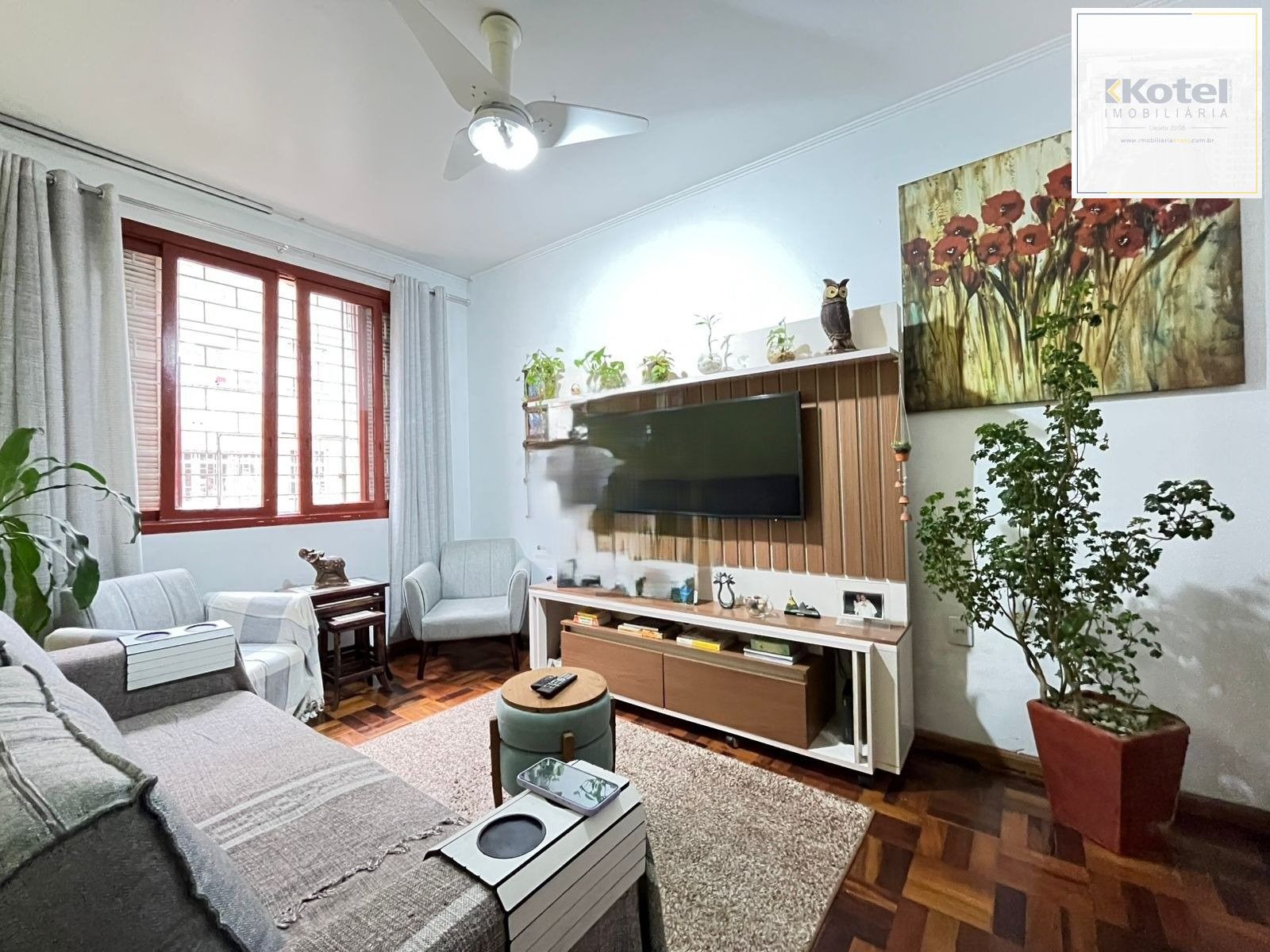 APARTAMENTO 3 DORMITORIOS TRANSFORMADO EM 2 DORMITÓRIOS CIDADE BAIXA