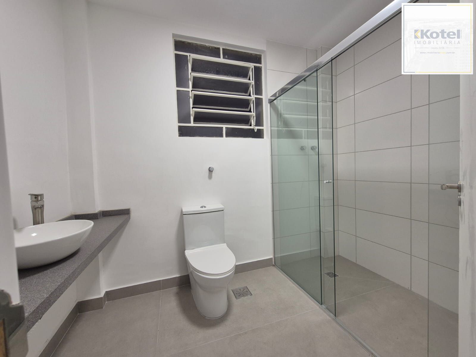 Apartamento 3 Dormitórios com Suíte no Santana em Frente ao HCPA — foto 3