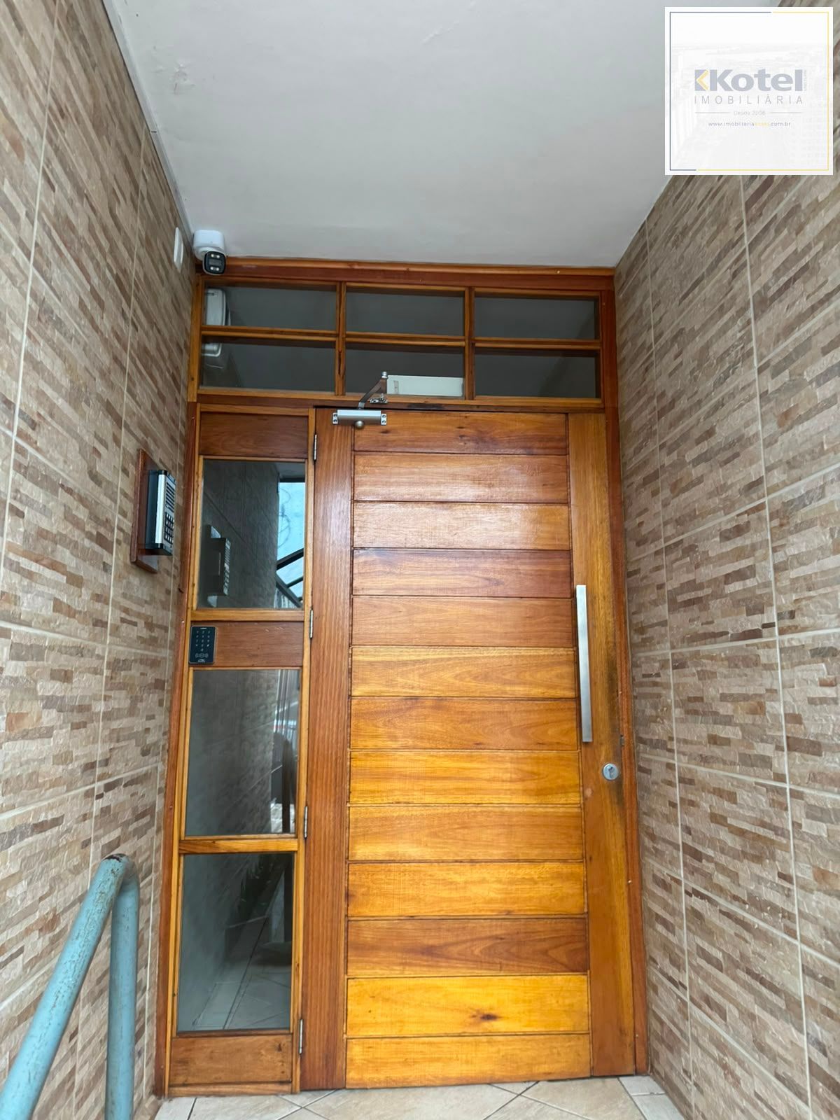 APARTAMENTO 2 DORM REFORMADO FRENTE ZAFFARI CIDADE BAIXA — foto 2
