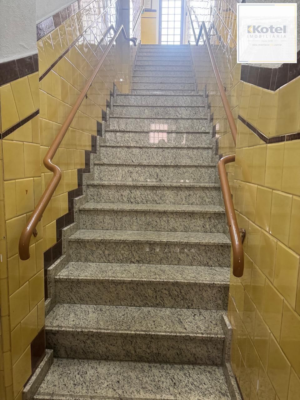 Apartamento de 2 Dormitórios na Av. Azenha - Ótima Oportunidade — foto 4
