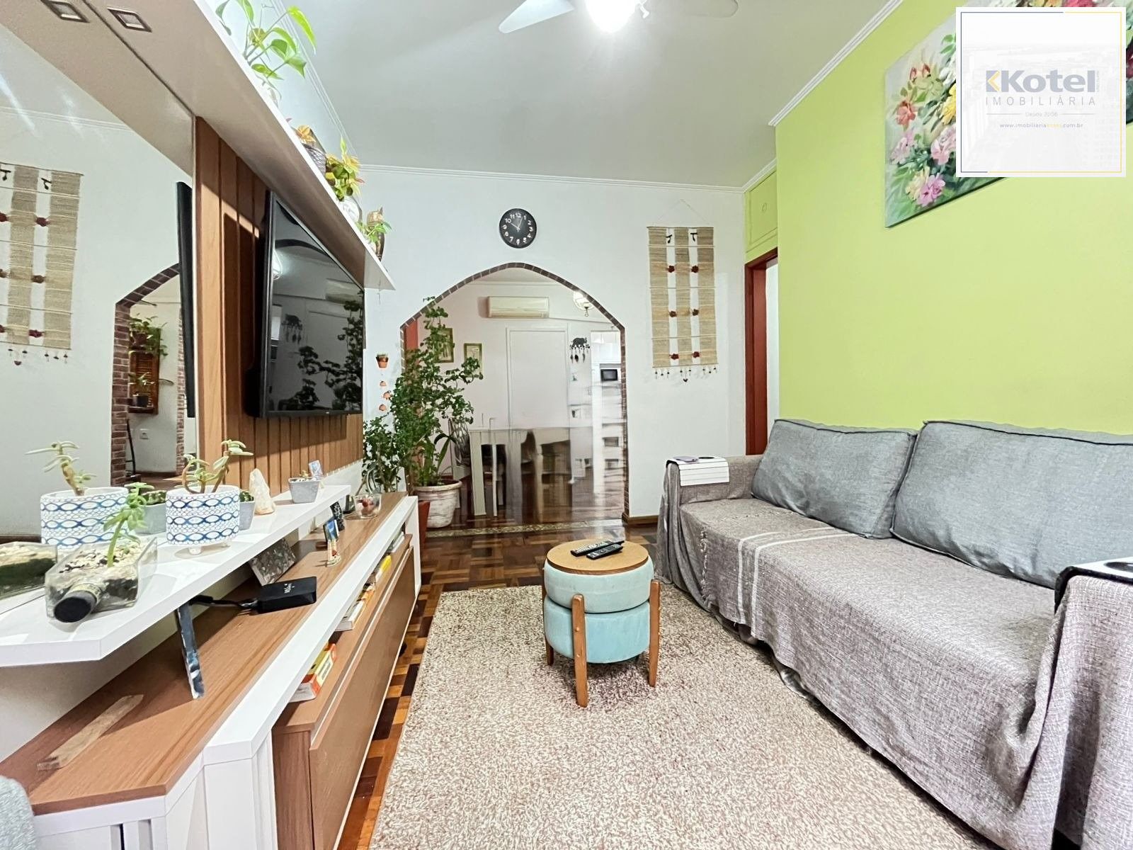 APARTAMENTO 3 DORMITORIOS TRANSFORMADO EM 2 DORMITÓRIOS CIDADE BAIXA