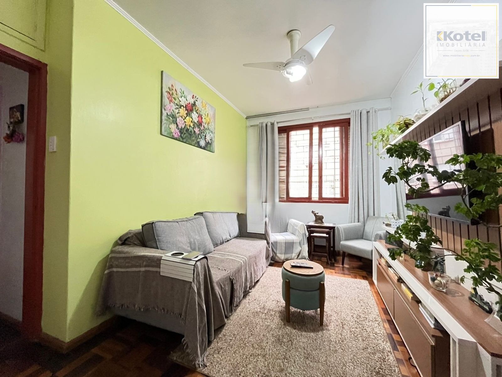 APARTAMENTO 3 DORMITORIOS TRANSFORMADO EM 2 DORMITÓRIOS CIDADE BAIXA