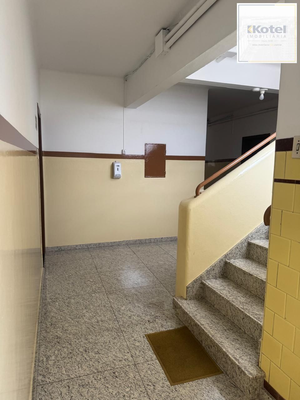 Apartamento de 2 Dormitórios na Av. Azenha - Ótima Oportunidade — foto 3