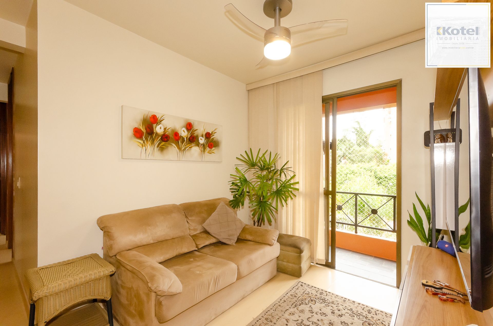 Edifício Residencial Villagio Di Roma- Apartamento a venda com 3 dormitórios no bairro Jardim Carvalho