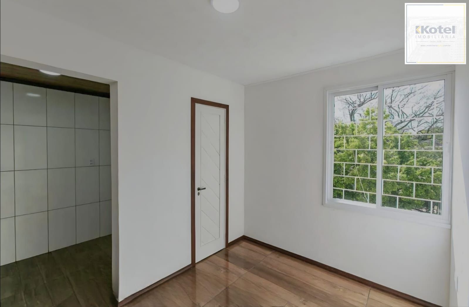 Edíficio Santa Rita - Apartamento a venda com 01 dormitório no bairro Partenon