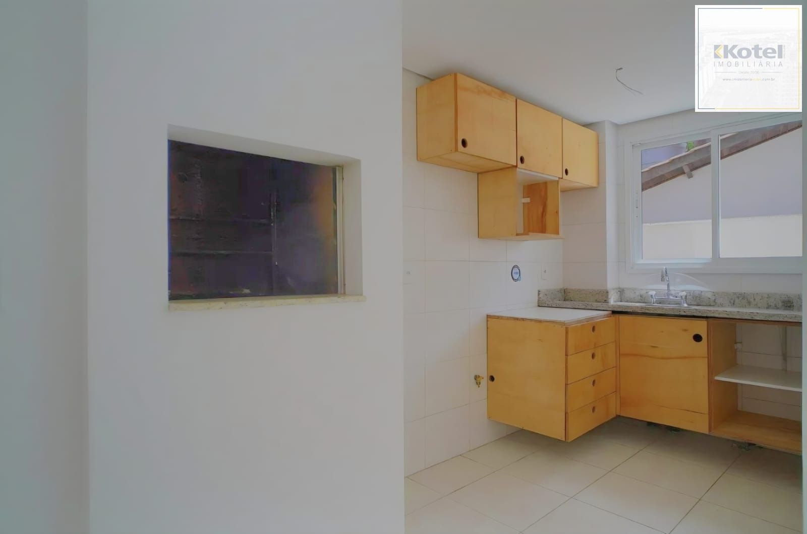 Edifício Jules Verne - Venda de apartamento com 02 dormitórios no bairro Petrópolis — foto 4