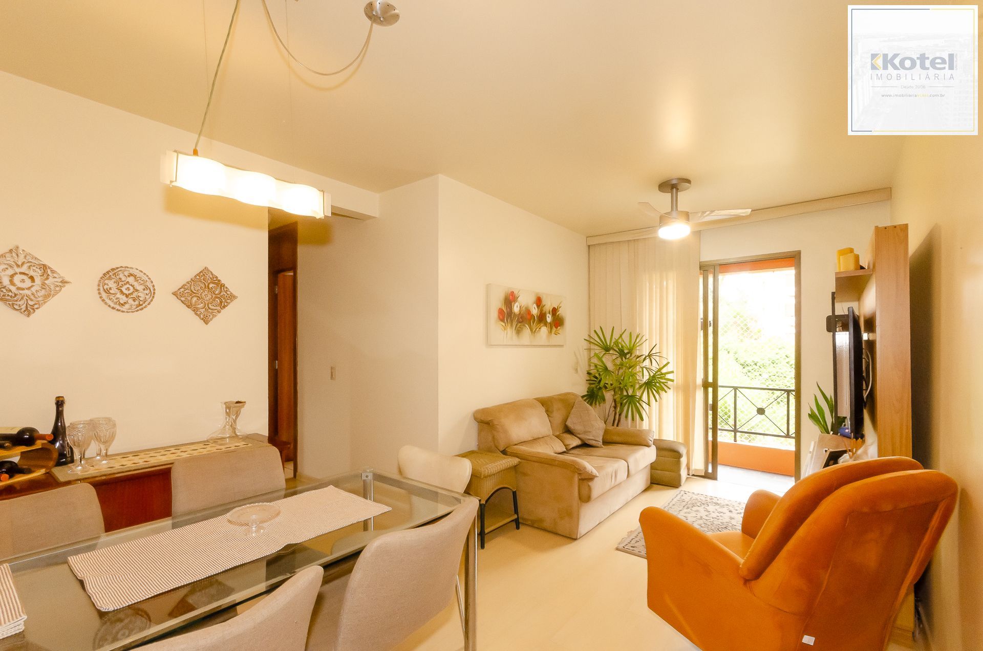 Edifício Residencial Villagio Di Roma- Apartamento a venda com 3 dormitórios no bairro Jardim Carvalho