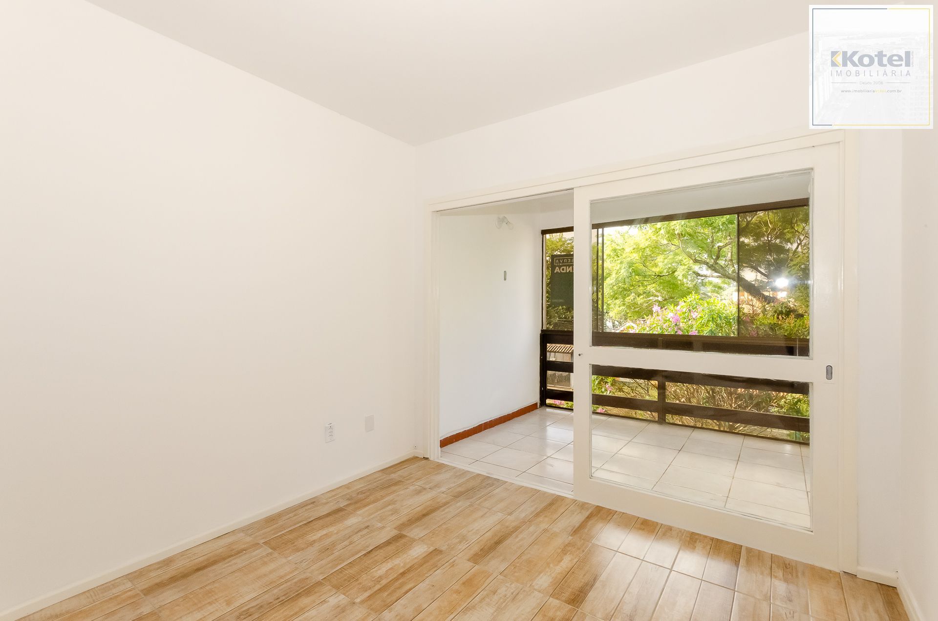 Maison Des Fleurs Apartamento de 2 dormitórios no Bairro Jardim do Salso — foto 3