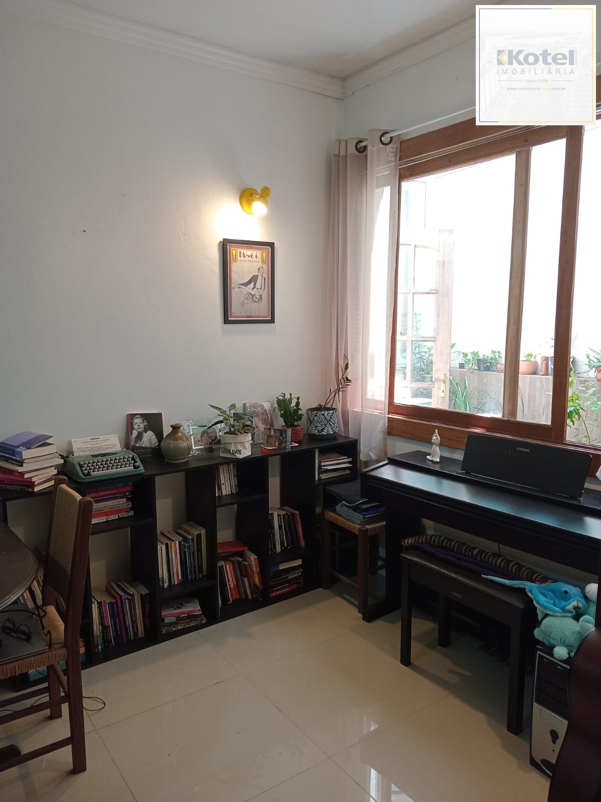 Edifício Lavegas - Apartamento 2 dormitórios Petrópolis — foto 5