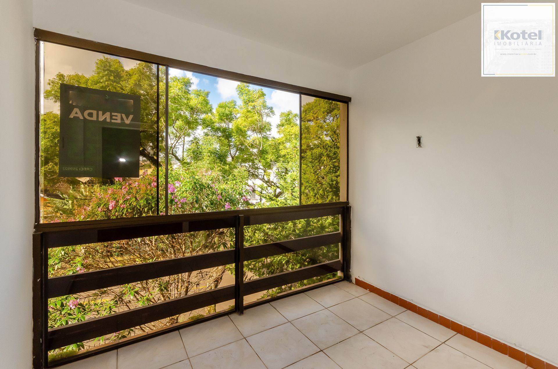Maison Des Fleurs Apartamento de 2 dormitórios no Bairro Jardim do Salso — foto 5