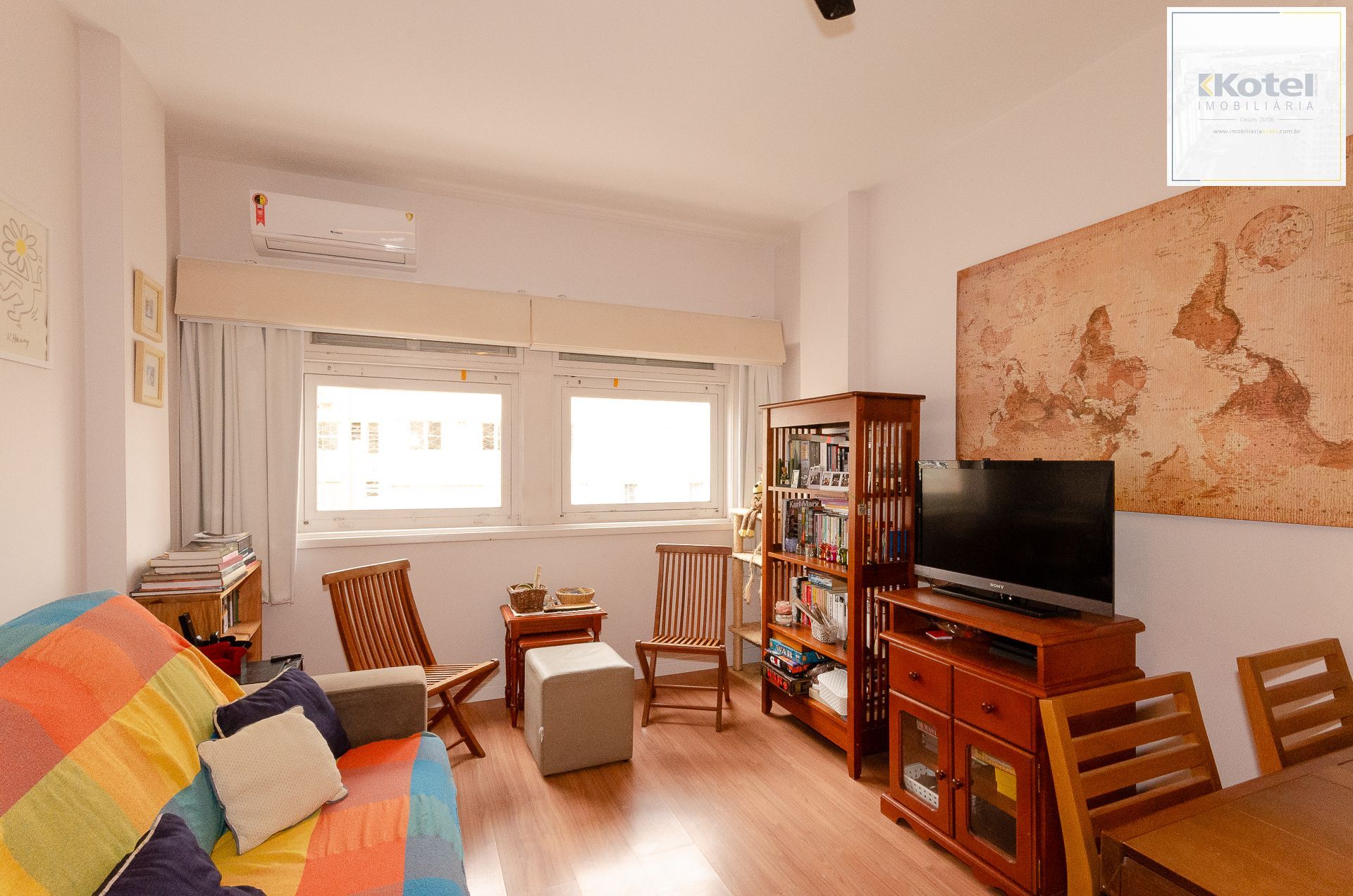 Edifício Everest - Apartamento a venda com 2 dormitórios no Centro Histórico. — foto 3