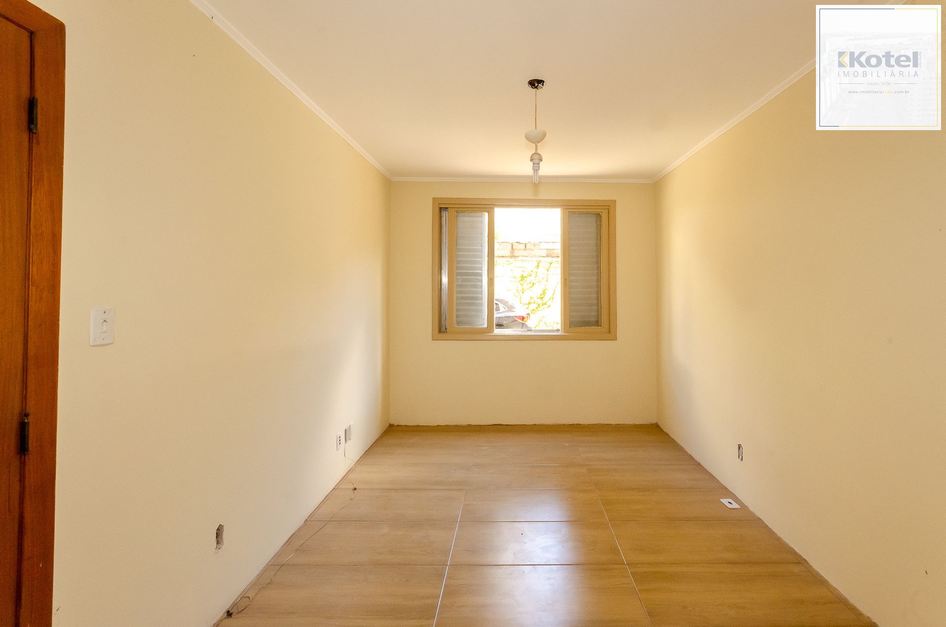 Edifício Dom Fernando Apartamento com 2 dormitórios com pátio e vaga de garagem no Partenon — foto 2