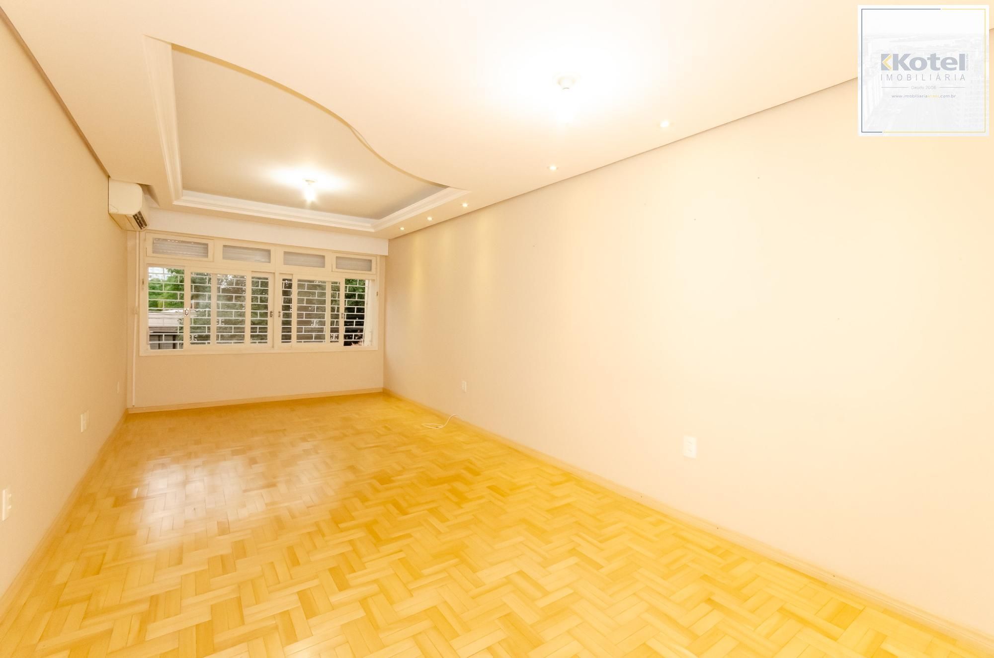 Edifício Ione Apartamento 3 dormitórios no Bairro Petrópolis