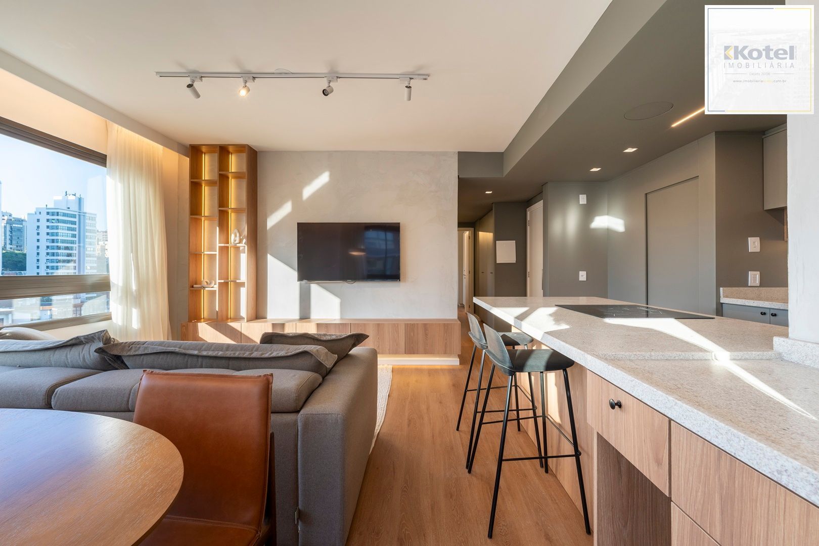 Miradouro - Apartamento 100% mobiliado no bairro Santa Cecília