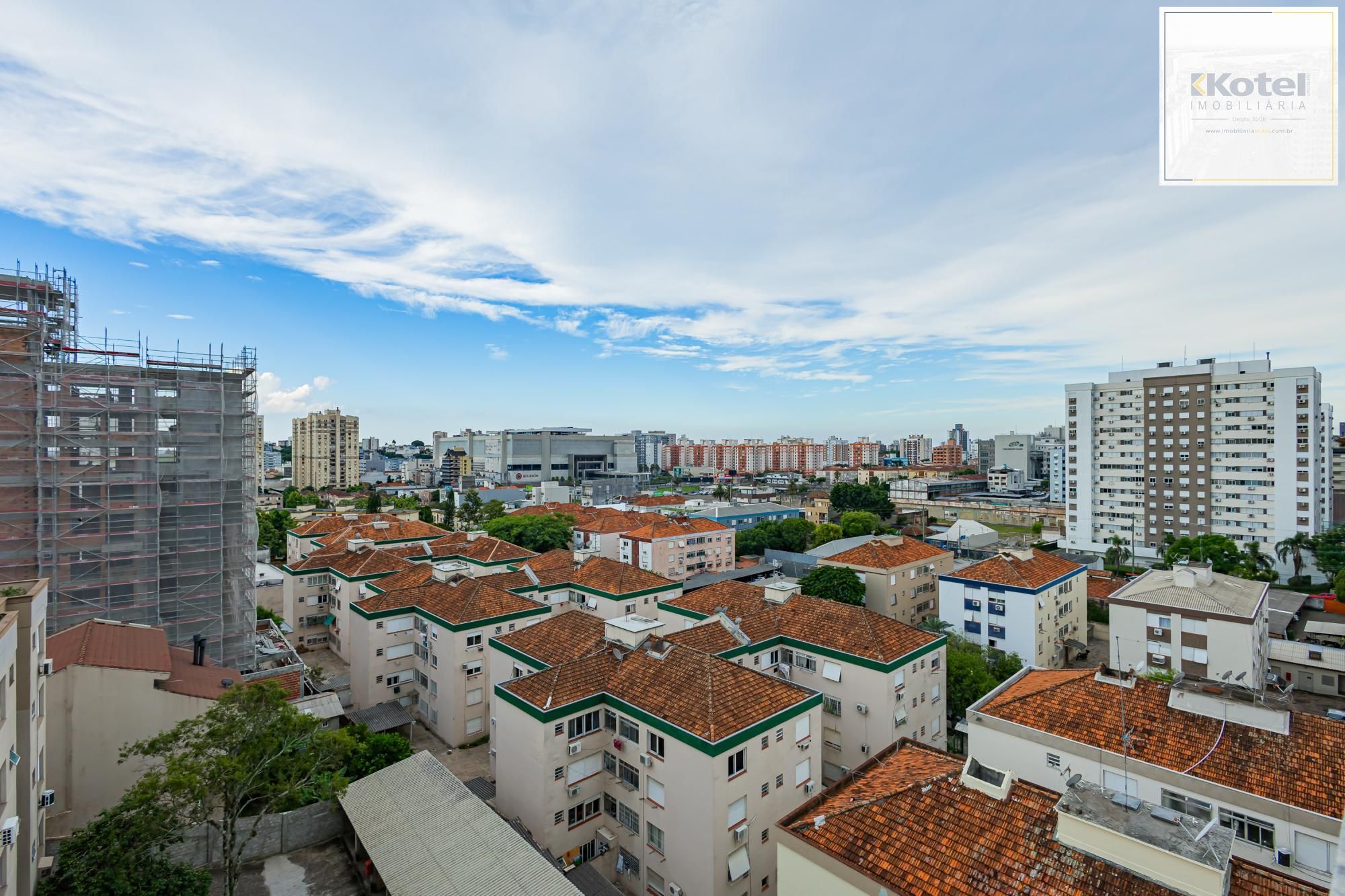 Colinas Garden Apartamento de 2 Dormitórios com Suíte e 2 Vagas no Bairro Passo d'Areia
