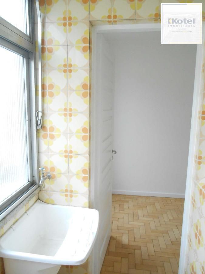 Edifício Maria Cristina Apartamento 3 dormitórios no bairro Petrópolis — foto 5