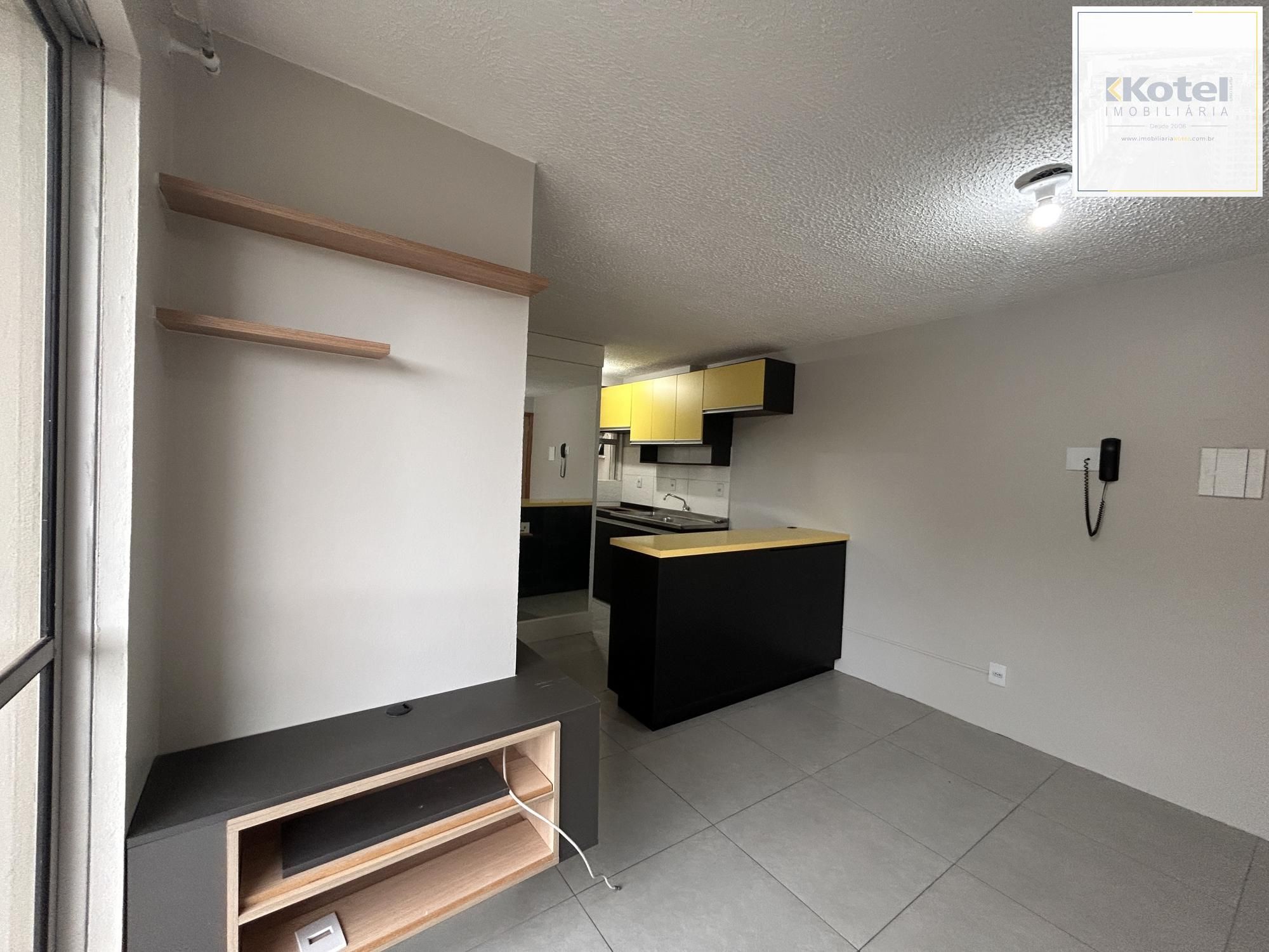Apartamento 2 dormitórios com sacada e garagem | Condomínio com portaria 24h e lazer
