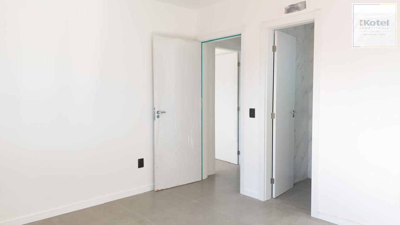 Oportunidade! 2 Dorms (1 Suíte) | Garagem 2 Carros | Excelente Localização em Canoas
