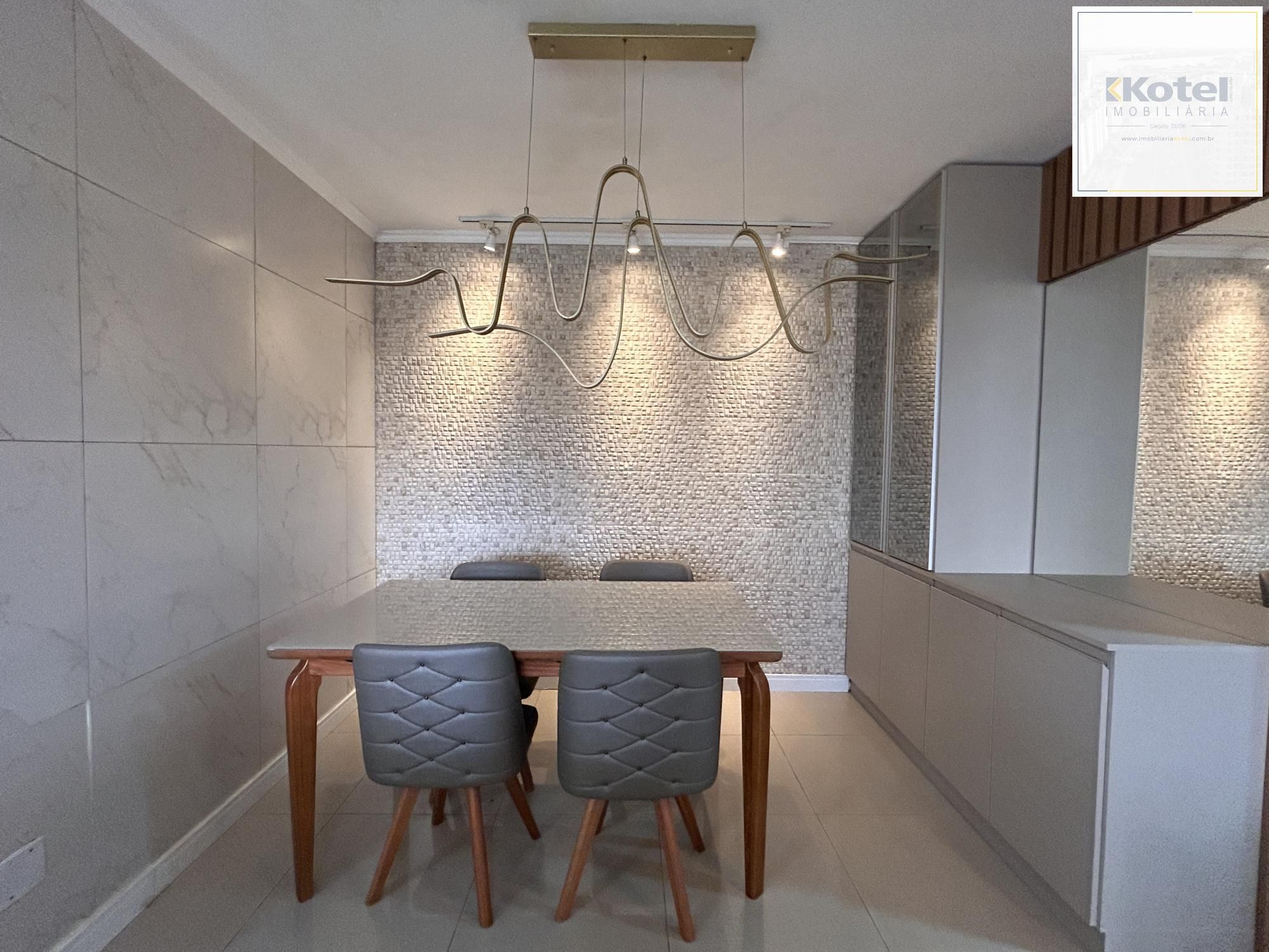 Cobertura Duplex à venda / aluguel (R$11.900,00 + taxas) no Centro de Canoas com piscina