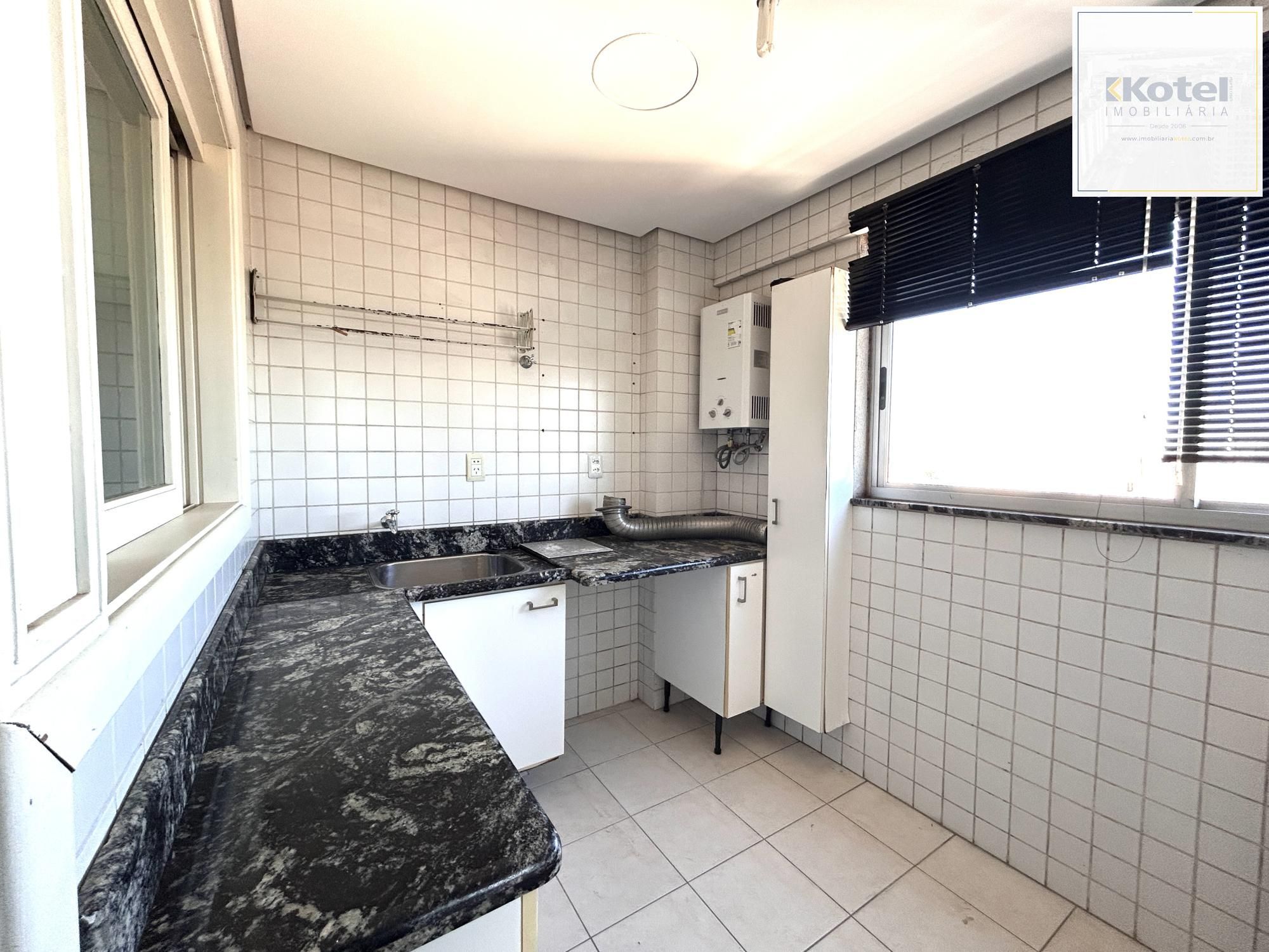 APARTAMENTO À VENDA - 3 DORMITÓRIOS - CENTRO / CANOAS