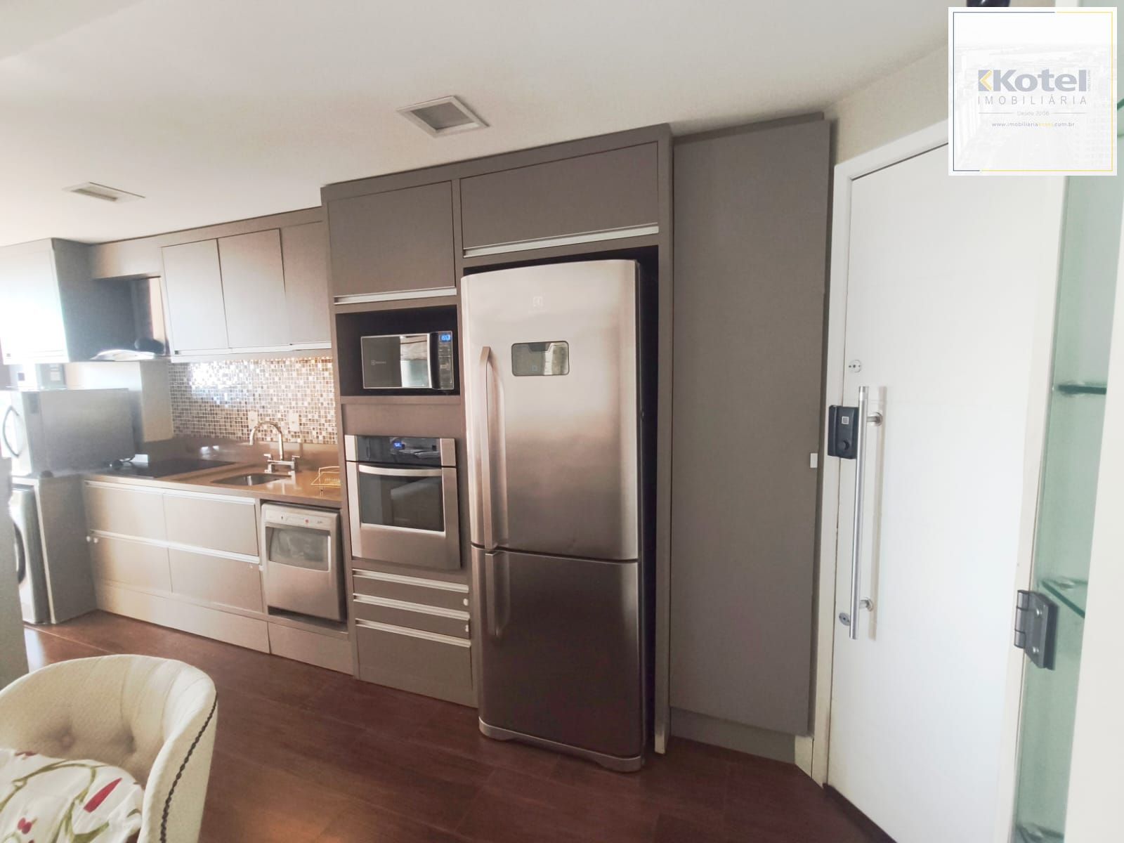 APARTAMENTO - 3 DORMITÓRIOS / 1 SUÍTE - R$690 MIL - CENTRO / CANOAS — foto 4