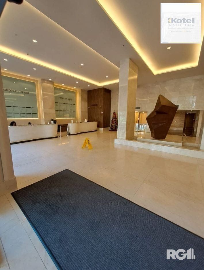 Sala Comercial à venda, 114m², Cristo Redentor - Porto Alegre