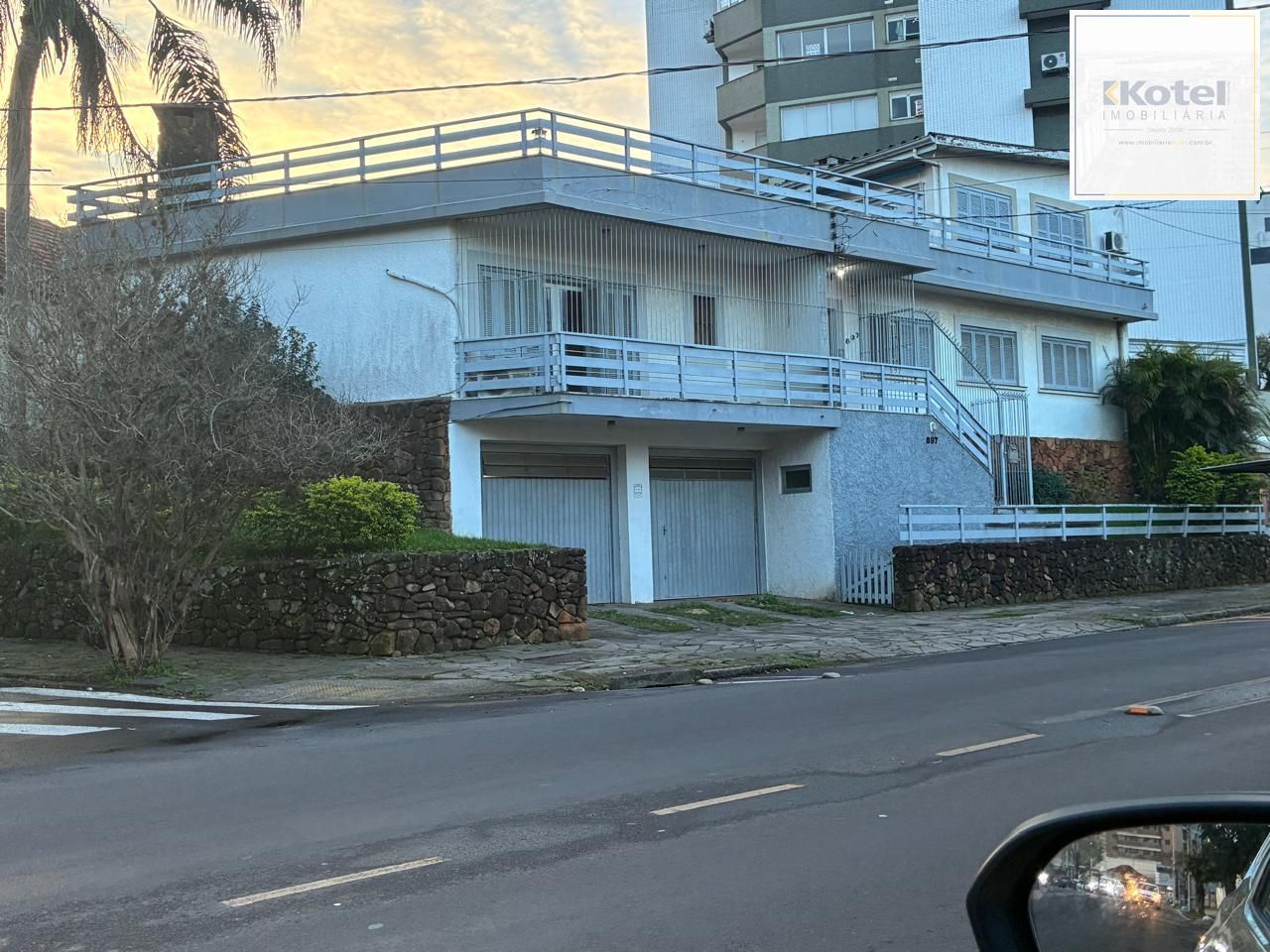 Casa 4 quartos à venda, 241m², Vila Ipiranga - Porto Alegre — foto 3