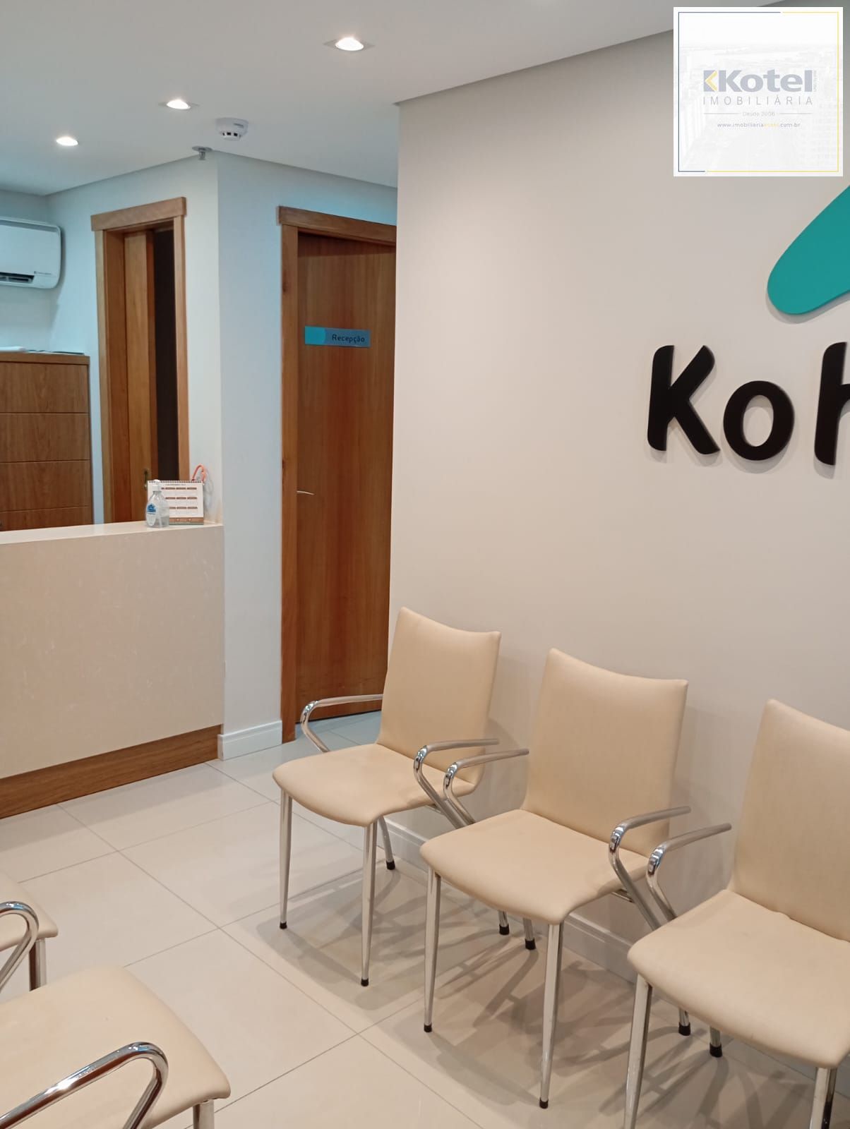 Consultório médico todo mobiliado no MOINHOS