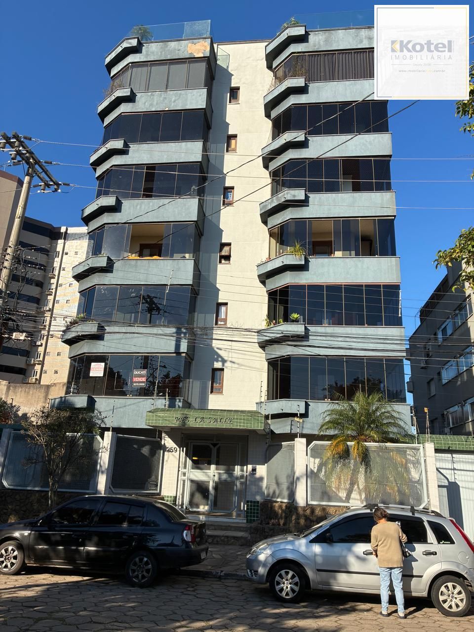 Excepcional Apartamento com 3 dormitórios no centro de Canoas.